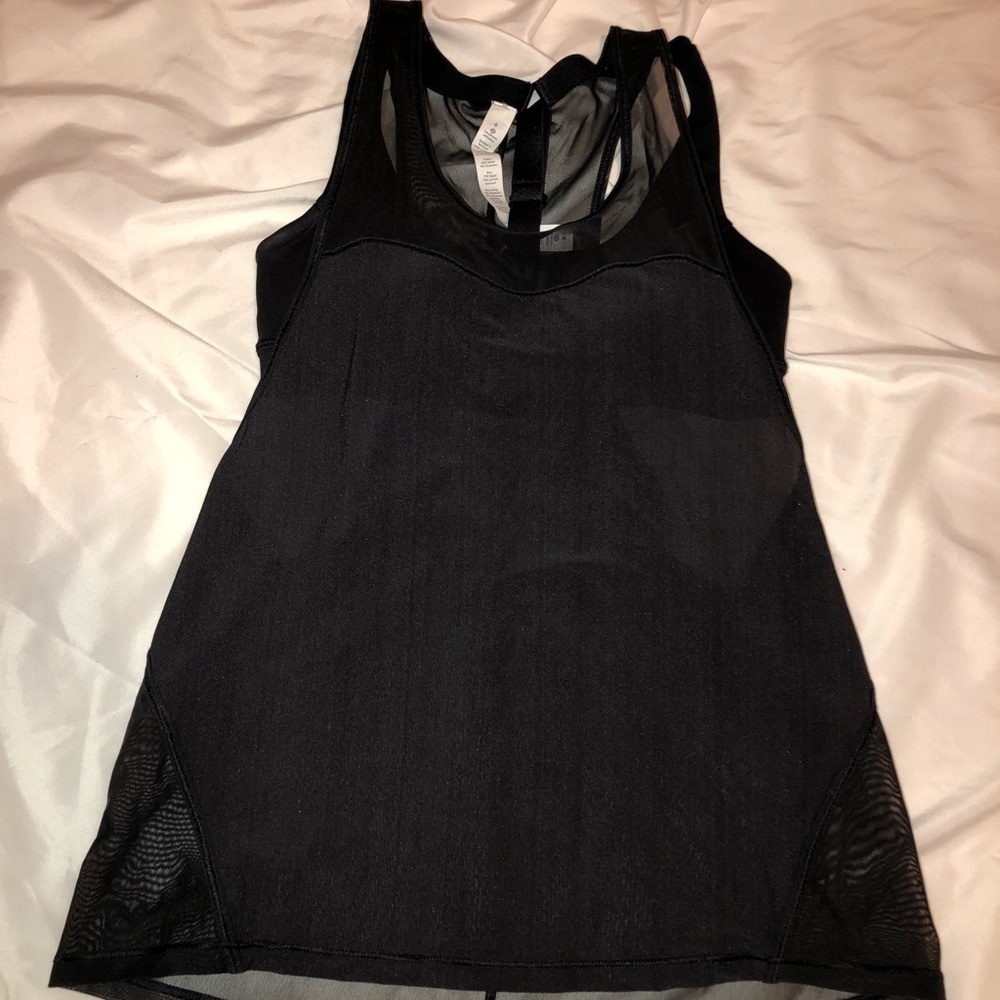 Lululemon workout tank!